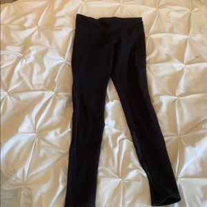 Black under armor leggings